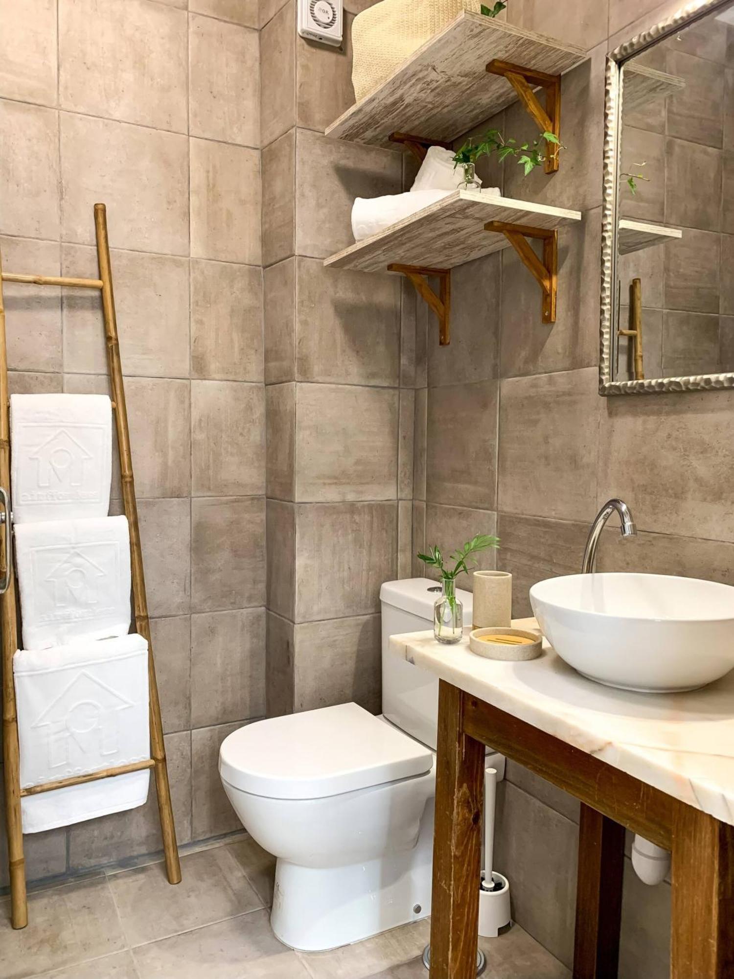 Casa Salinas, Elegant Flat W Patio In Taviras Historical Centre Apartment *